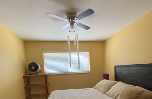 Roberts Creek House | Large space, family friendly. Roberts Creek Home