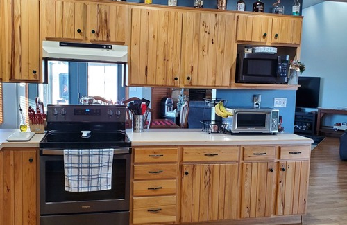 Olpe House | Large spacious house located in quiet neighborhood