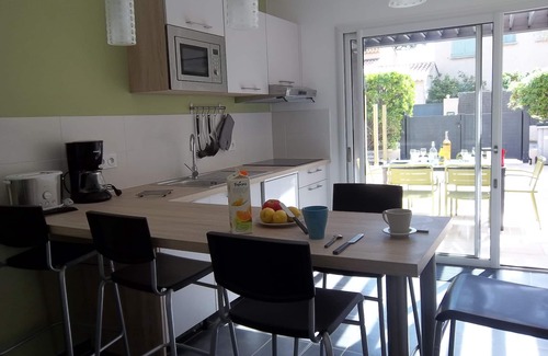 La Capte Apartment | Large Studio (26m2) with large terrace (17m2) 50m from the sea and beach.