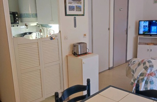 Aulus-les-Bains Apartment | Large Studio Balcony Private Parking 2/3 persons Aulus les Bains 10 kms from Guzet