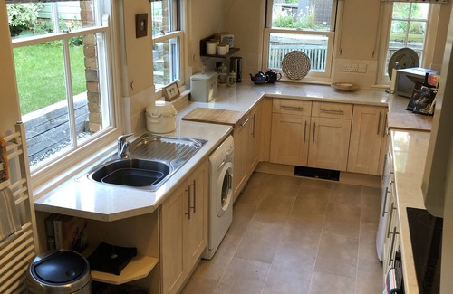 Hunstanton House | Large Stylish Victorian Villa - steps from the beach and town facilities