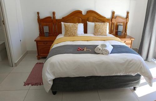 Aston Bay Apartment | Large Suite - Dream Den at Rustic Dune 3