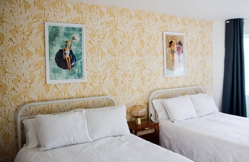 Rossmore Hotel | Large Waterfront Home w/5 Ensuite Bathrooms