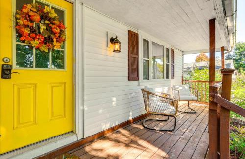 Ravenna House | Large Yard and Fire Pit Pet-Friendly Ravenna Home!