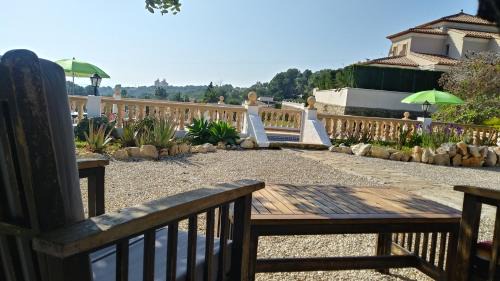 Arnella House | Larnella