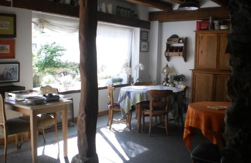 Lesaka Bed & Breakfast | Larraenea Bed and Breakfast