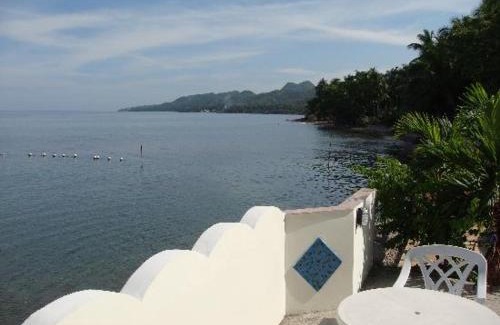 Visayan Islands Hotel | Las Flores Beachside Hotel