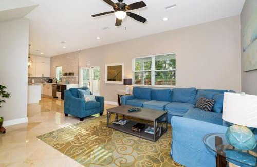 Downtown Fort Lauderdale Villa | Las Olas Villa with HEATED Salt Water Pool
