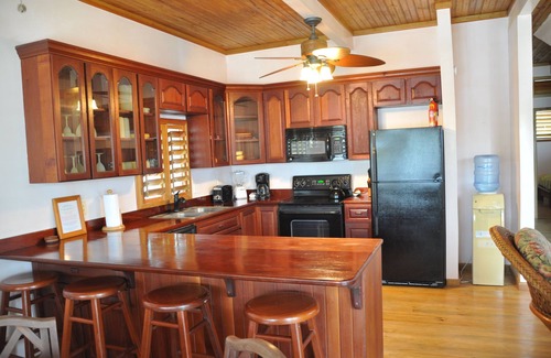 Dixon Cove House | Las Palmas Beachfront Villas, Roatan Bay Islands, Honduras