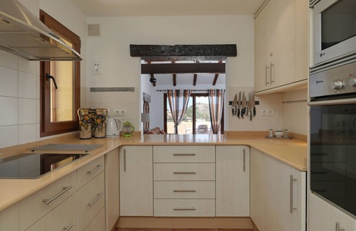 Diputacion de Rincon de San Gines Apartment | Las Palmeras - 3 Bed, 3 Bath, fiber optic internet, rooftop solarium, spacious