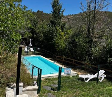 Almiruete Ski Chalet | Las Peonías Casa Rural