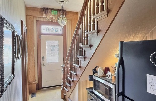 West Central House | LaSalle Guest House
