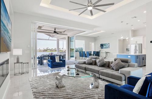 Eight Lakes Villa | LAST MINUTE DEAL - MAY and JUNE. Brand new luxury villa