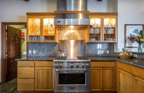 Kahana House | Last minute discounts available, please ask.