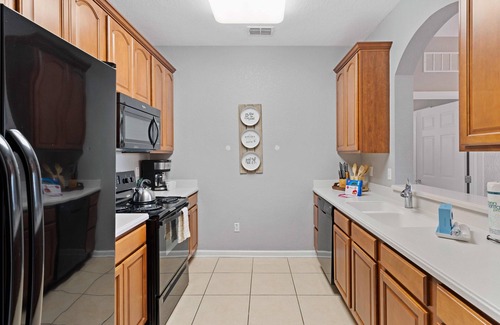 Florida Central Atlantic Coast Apartment | Last Minute Disney Getaway! Luxury Condo with Private Balcony. Book Now! #120027