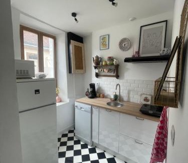 Beaumont-sur-Sarthe House | LAtypique