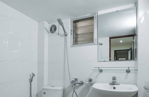 Hang Trong Hostel | Laura house