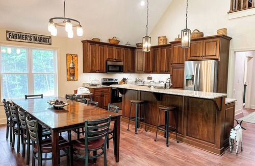 Galax House | Laurel Mountain Getaway 🌄 Trout Fish on Crooked Creek🎣