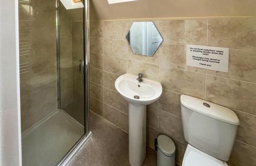 Brigg House | Laurel - Uk50107