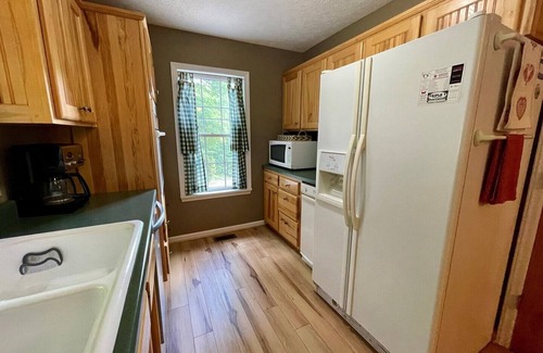 Peak Creek Cabin | Laurel Winds-Riverfront, WIFI, Fireplace, Firepit, Covered Porch