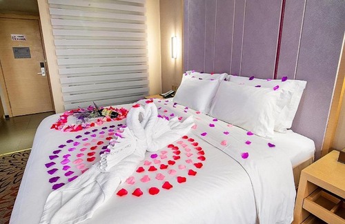 Shizhong District Hotel | Lavande Hotel Leshan High-speed Railway Station Wanda Plaza