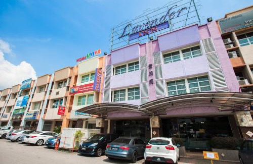 Bandar Baru Permas Jaya Hotel | Lavender Inn Permas Jaya