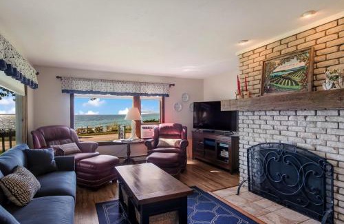 Omena House | Lavender Lane