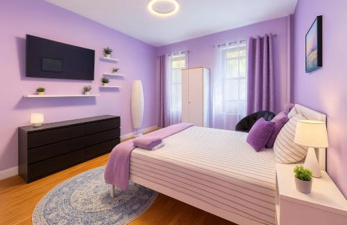 Harlem Apartment | Lavender style Room