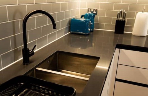 West Hendon Apartment | Lavish 2 Bedroom Apartment