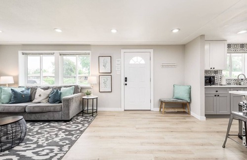 Kipling House | Lavish Indoor/Outdoor Retreat 15 Min to DT Denver