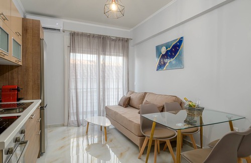 Ammoudia Apartment | Lavish two bedrooms family apartment with kitchen and balcony