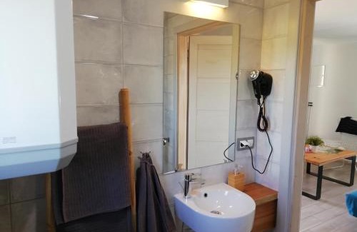 Wiele House | LAWENDOWE DOMKI WIELE