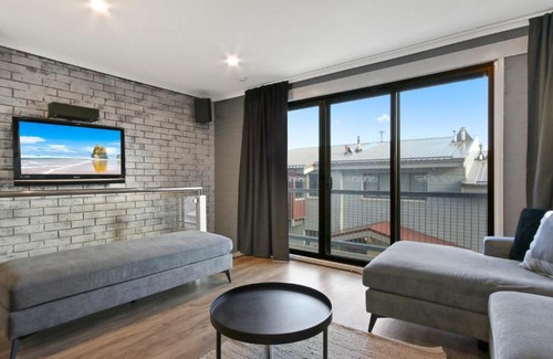 Hotham Heights Apartment | Lawlers 29