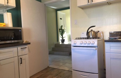 Inglewood House | LAX guest house