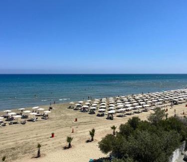 Larnaca Apartment | Lazuli Beachfront Sea View Ap 34