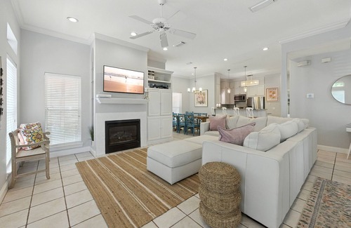 Crystal Shores House | Lazy Magnolia | by Salt Water Vacations