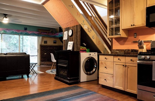 Black Hawk Cabin | Lazy Me ~ A Magical Creek-front Cabin with Hot Tub! Private Woods
