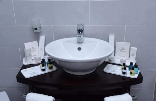 USTO Hotel | LB Suites Oran