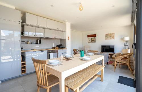Plouray Apartment | Le 50 Bis - Proche plage
