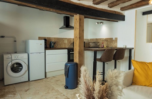 Loches Apartment | Le 7 Bis, 250m from Loches town center and 30 minutes from Beauval ZOO