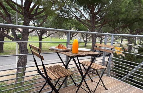 Port-Saint-Louis-du-Rhone Apartment | Le Balcon du Ponant 2 bedrooms with terrace park view