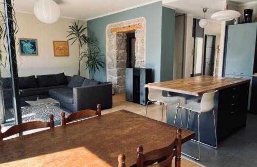 Saint-Claude Apartment | Le balcon du boulevard bellevue