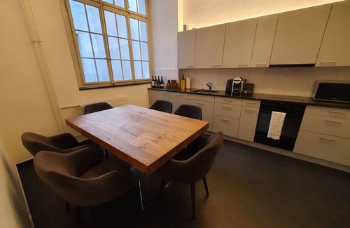 Grunes Quartier Apartment | Le Bijou BK9 Presidential Suite