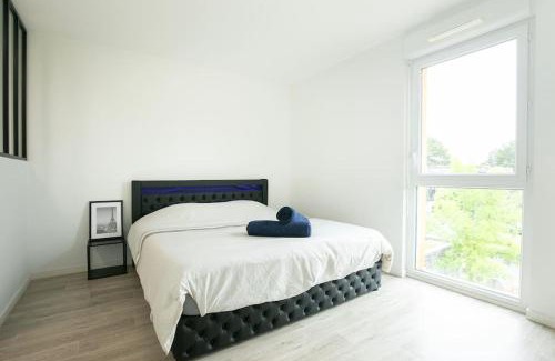 La Chapelle-sur-Erdre Apartment | Le Bourvil - T2 Calme et Spacieux