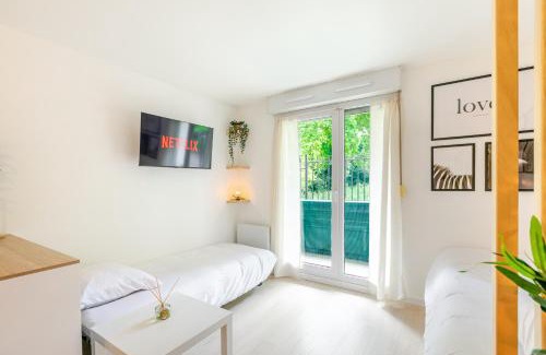 Gonesse Apartment | Le Carré CDG Studio Élégant