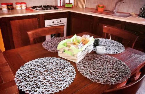 Scheggino House | Le Case dell'Arco – Monte San Vito