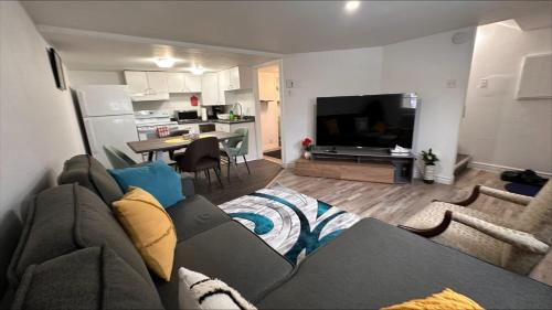Hull Apartment | Le Cent Onze
