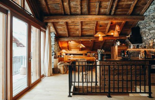 Saint-Marcel Ski Chalet | Le Château by Lodji