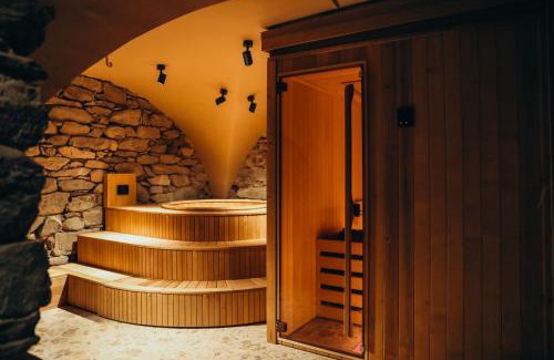 Saint-Marcel Ski Chalet | Le Château by Lodji