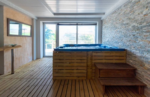 Saint-Laurent-les-Eglises House | Le Chalet du Lac